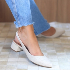 Slingback Off-White de Salto Bloco