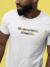 Camiseta Unissex - Frases/ Não uso fantasia, só realizo - comprar online