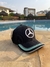 Boné Mercedes preto assinatura na aba