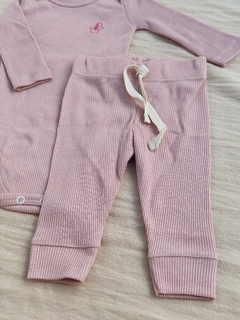 Conjunto Zarita Rosa en internet