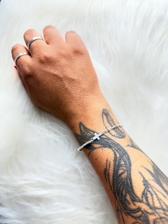 Pulseira mini cruz
