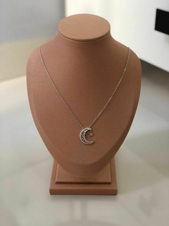 Colar Lua cravejada