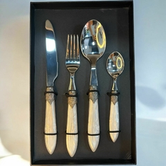 SET DE CUBIERTOS INDIVIDUAL MARMOL CLARO - comprar online