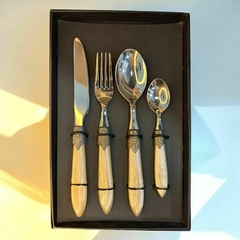 SET DE CUBIERTOS INDIVIDUAL MARMOL OSCURO - comprar online