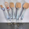 SET DE UTENSILIOS DE ACRILICO CON SILICONA SALMON