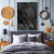 Quadro Decorativo - Elegância Dourada sobre Sombras na internet