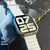 Smartwatch U4 PRO Microwear prata com display digital mostrando hora