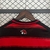 Camisa de torcedor do Flamengo, modelo I 25/26, nas cores preta e vermelha, com listras horizontais e logo do clube.