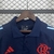 Camisa polo de treino do Flamengo, azul escuro com detalhes em azul claro e logo do time em vermelho