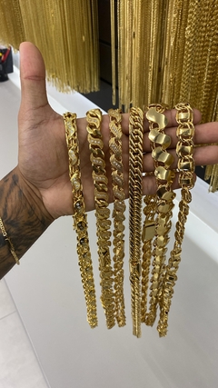 Corrente banhada com 10 milésimos de ouro18 faça pagamento e mande print do modelo no WhatsApp