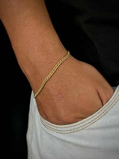 Pulseira em moeda antiga na internet