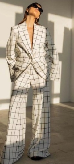 traje en internet