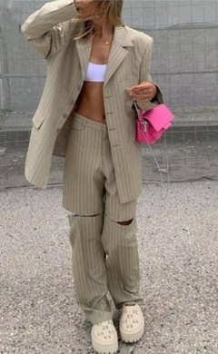 traje