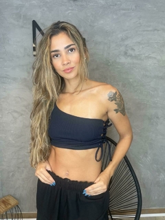 Cropped Amanda