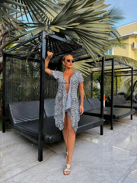 Saída de Praia Cozumel Zebra Preto e Branco - comprar online