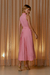 VESTIDO PREGAS OMBRO ROSA CORA na internet