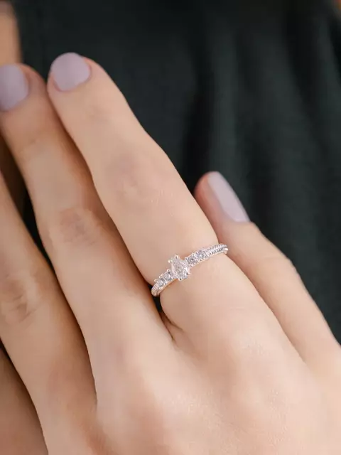 Anel de Prata 925 Renda Italiana com Zircônia Oval e Zircônia em Volta (13) × 1