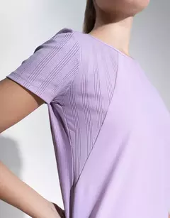 BREEZY LAVANDER TEE en internet