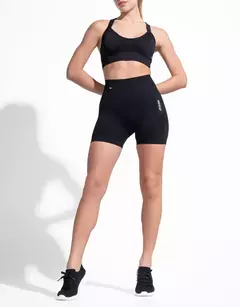 CROSSED BLACK TOP SEAMLESS en internet