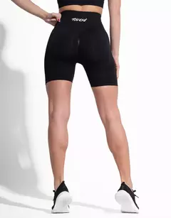PERFORMANCE BLACK SHORT SEAMLESS en internet