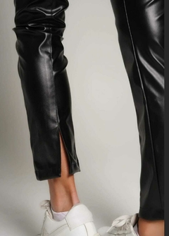 Pantalón ecocuero " Priscila " en internet