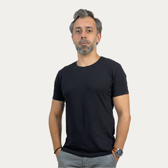 Camiseta Essenziale Preta - comprar online