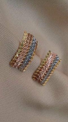 Brinco três ouros