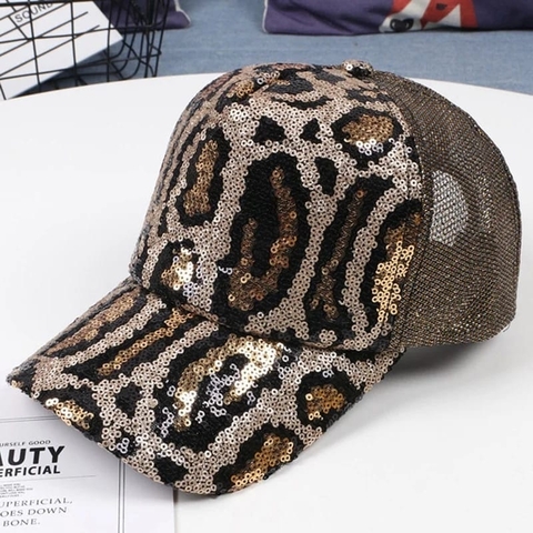 Gorras animal print con brillo, Hacemos envíos a todo Chile por Starken pagas el producto ahora y tu envío al llegar tu producto.