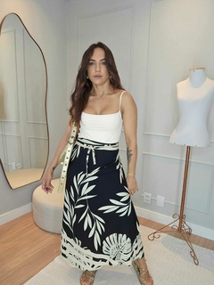 Saia Envelope com Forro no Bumbum