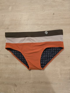 SUNGA CLÁSSICA 12 cm tricolor- marrom, nude e terracota - comprar online
