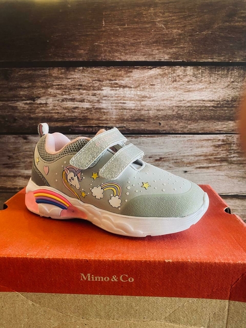 Zapatilla deportiva unicornio