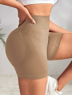 SHORT CLASIC FRUNCE - FloSa Fitness