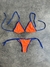 Bikini Arena Triângulo Naranja Tiras Azul