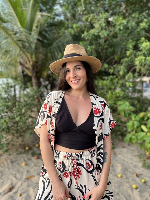 Top de bojo, alças reguláveis e lastex nas costas. - comprar online