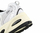 Imagem do New Balance 530 Silver Cream Prateado