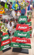 Arbolitos de madera con frases