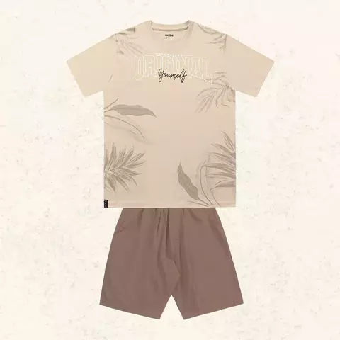 Conjunto camiseta em meia malha e bermuda em sarja queen