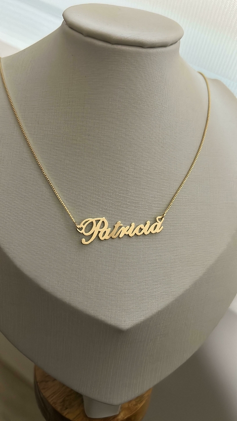 Colar com nome