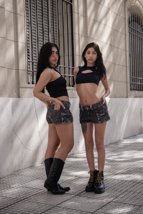 short cargo gris