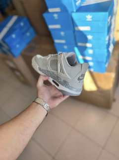 NIKE JORDAN RETRO 4 GRIS - comprar online