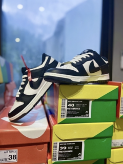 NIKE DUNK PANDA - GENOSIS