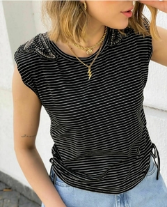 Blusa Pedraria no Ombro Cavallari