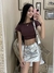 Cropped costas nua na internet
