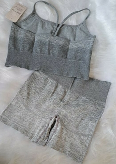 Shorts Seamless Mesh - outletflordelotus.com.br