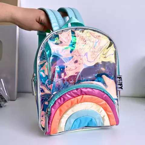 Mochila de Costas Arco-Íris Holográfica Rainbow | FOFY Lançamento