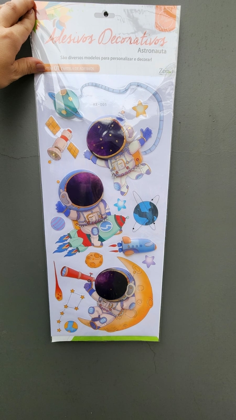 ADESIVO INFANTIL ASTRONAUTA 66