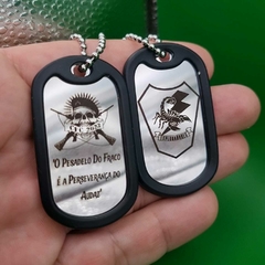Dogtag com DUAS plaquetas Personalizadas com gravação a laser e silenciadores - Orc Dogtags