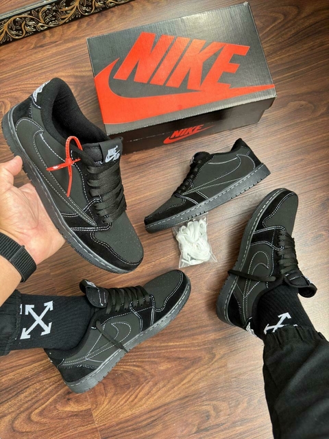 Air Jordan 1 X Travis Scott - Preto