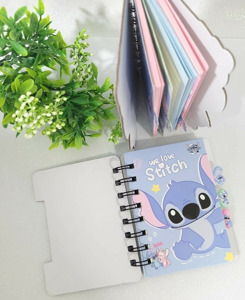 MINI CADERNO COM DIVISÓRIAS E FOLHAS DECORADAS STITCH