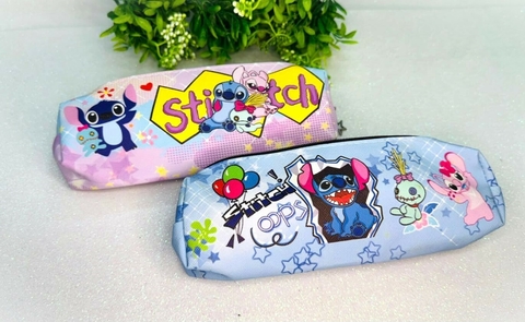 Estojo Stitch

Traga um pouco da magia da Disney para o seu dia a dia com o nosso Estojo Estampa do Stitch! Disponível em duas cores encantadoras: azul e lilás, este estojo é perfeito para quem ama estilo e praticidade.